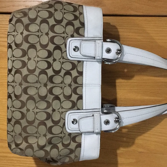 Coach - Picture 3 of 5